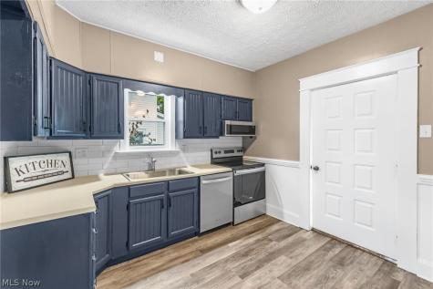 225 East Street Wadsworth OH 44281
