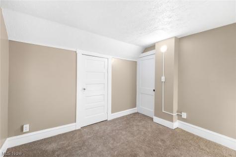 225 East Street Wadsworth OH 44281