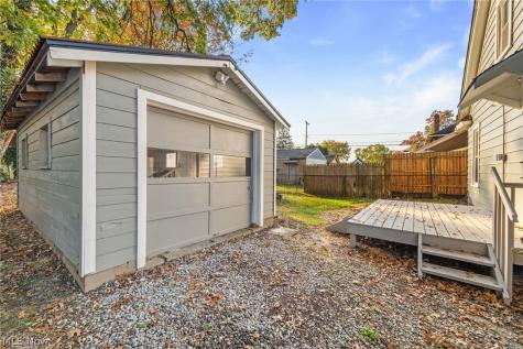 225 East Street Wadsworth OH 44281