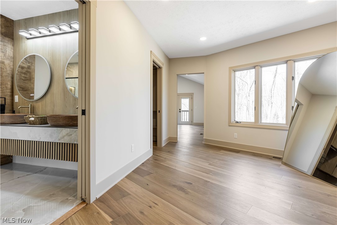 6100 Loch Lomond Court Solon OH 44139