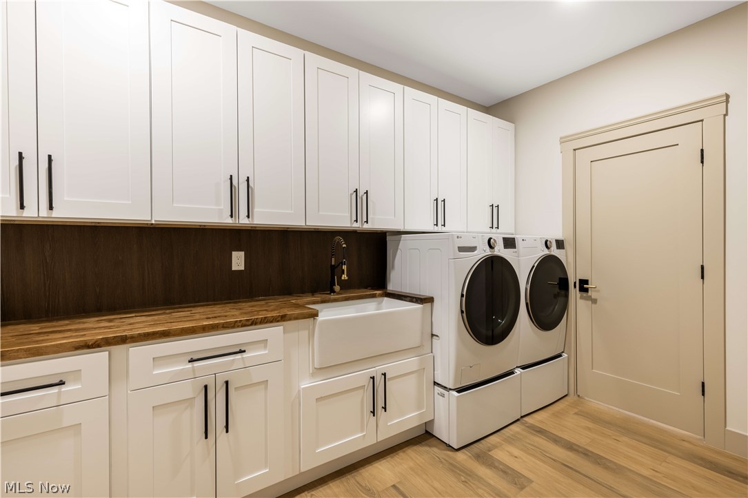 6100 Loch Lomond Court Solon OH 44139