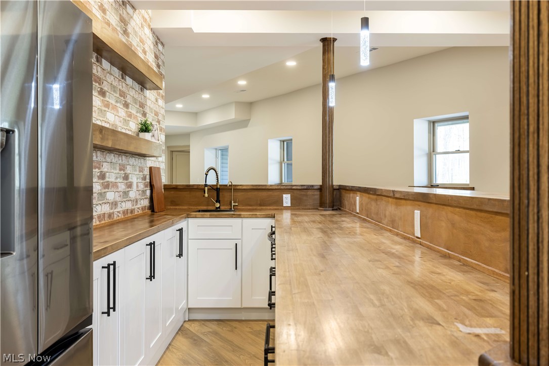 6100 Loch Lomond Court Solon OH 44139