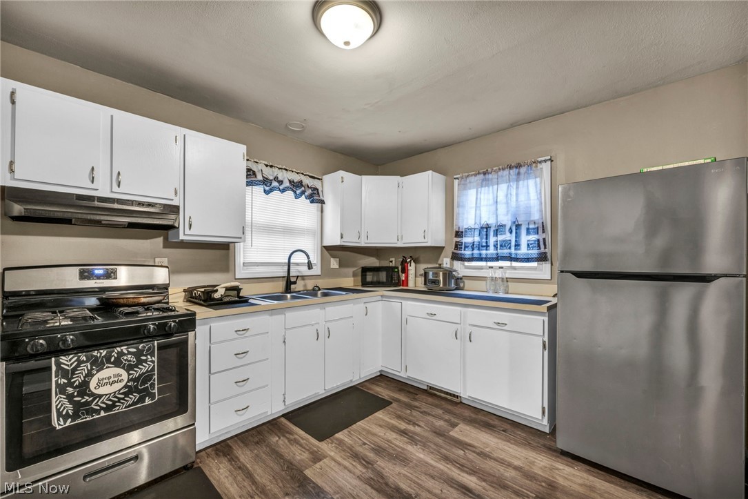 5708 Luther Avenue Cleveland OH 44103