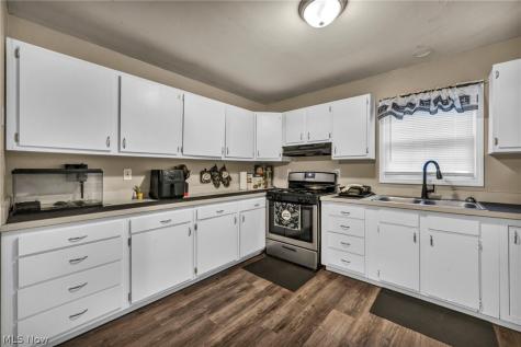 5708 Luther Avenue Cleveland OH 44103