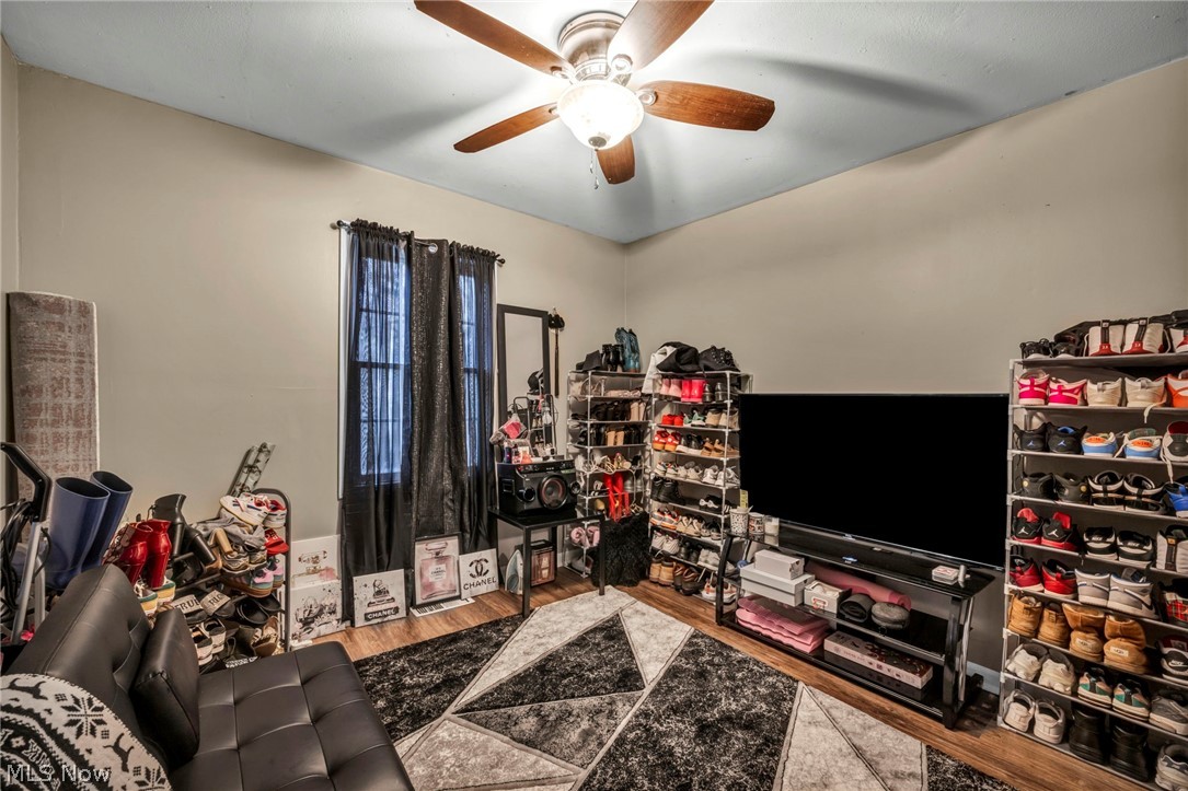 5708 Luther Avenue Cleveland OH 44103