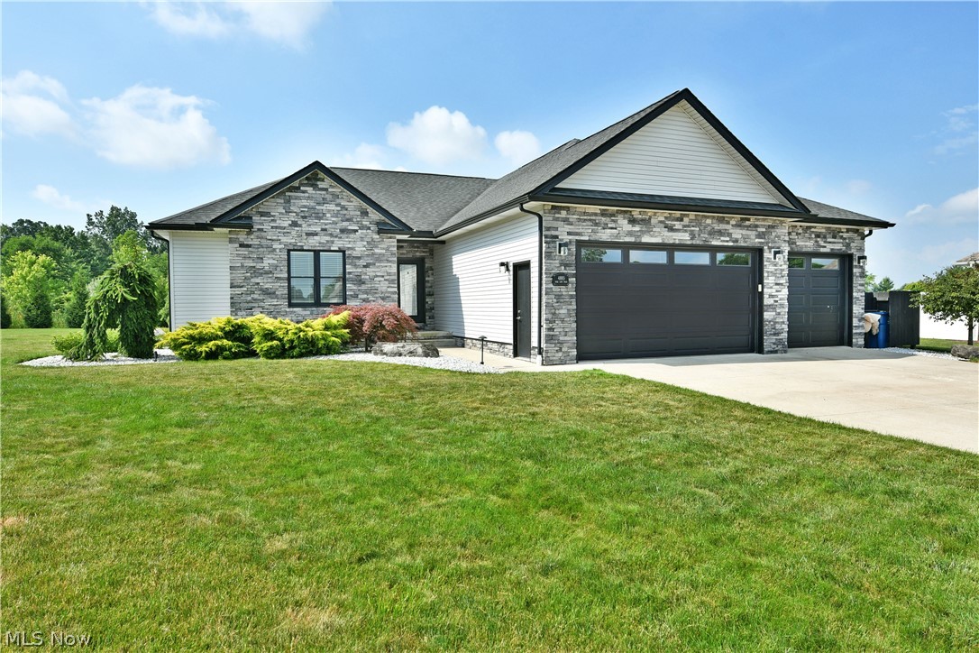 4885 Treeline Trail New Middletown OH 44442