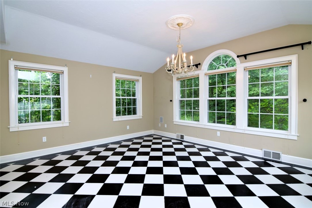 3921 White Oak Trail Orange Village OH 44122