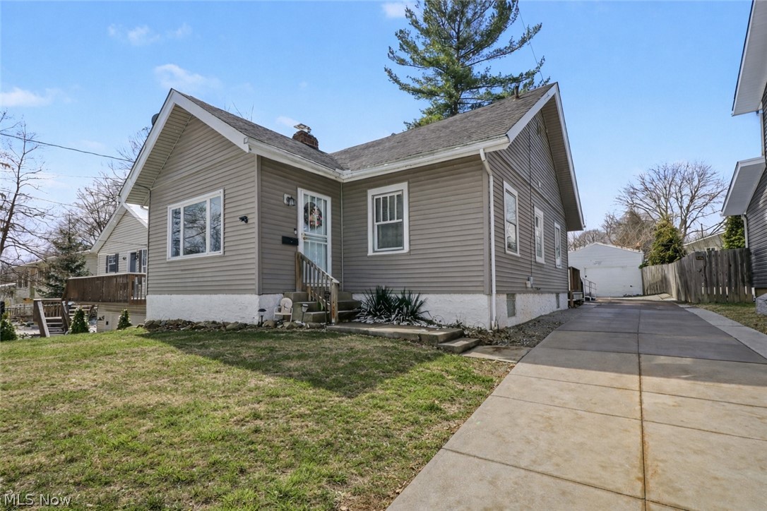 406 Moody Street Akron OH 44305