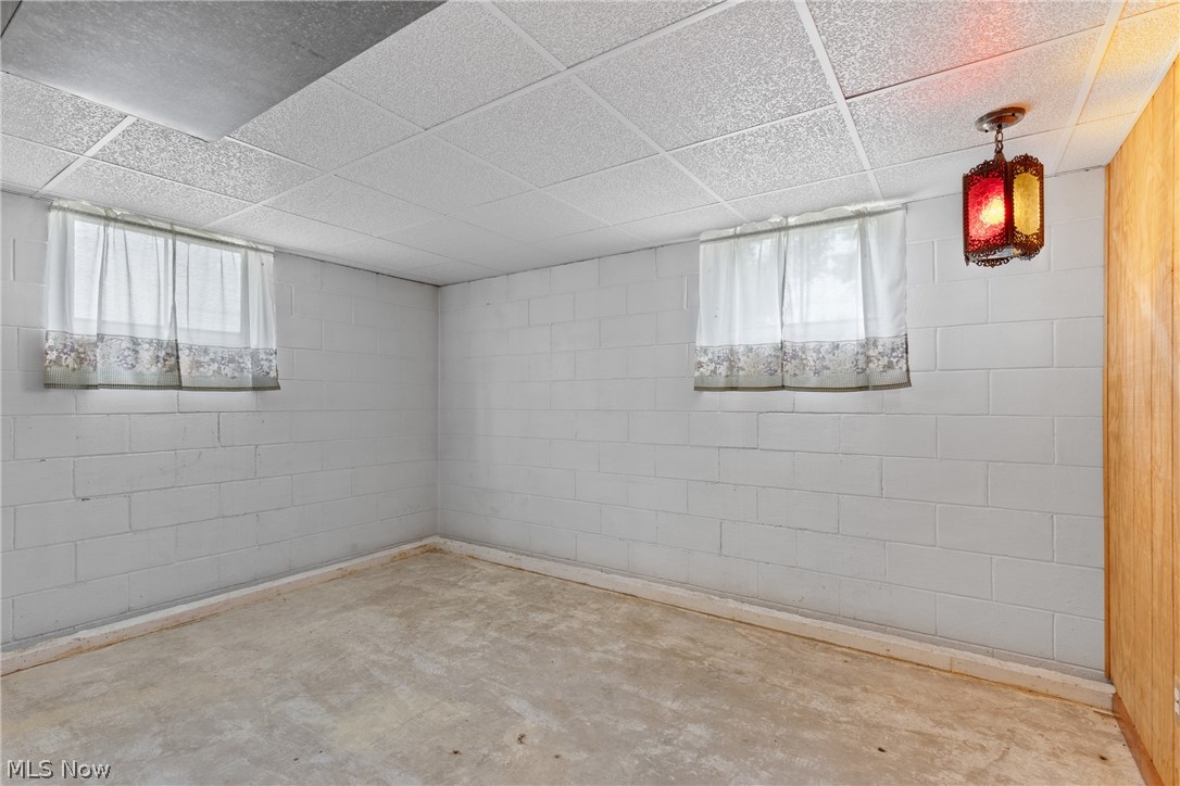 52322 Lakeview Drive Dillonvale OH 43917