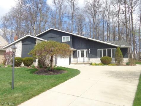 15852 Inglewood Court Strongsville OH 44136