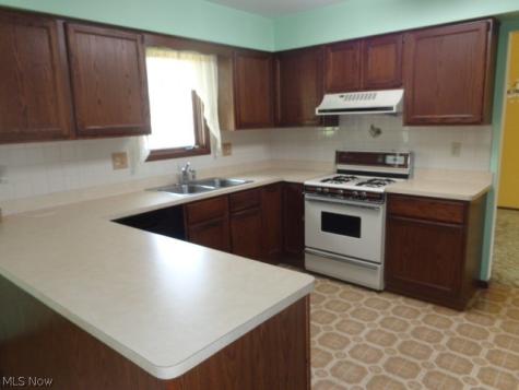 15852 Inglewood Court Strongsville OH 44136