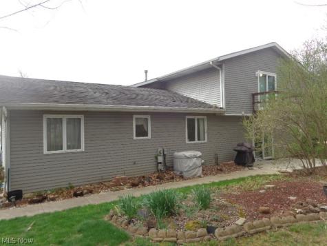 15852 Inglewood Court Strongsville OH 44136