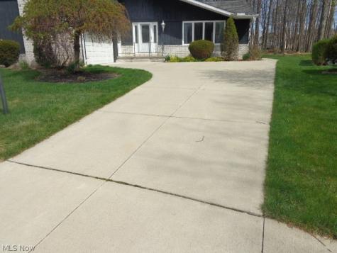 15852 Inglewood Court Strongsville OH 44136