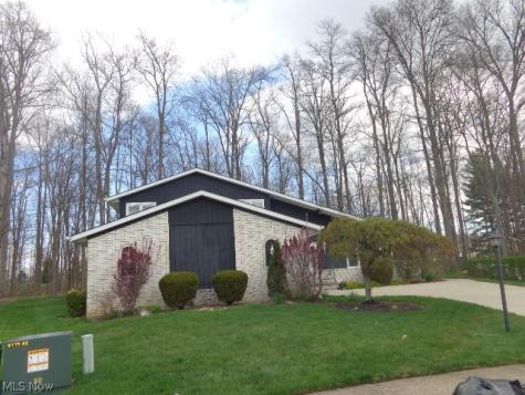 15852 Inglewood Court Strongsville OH 44136