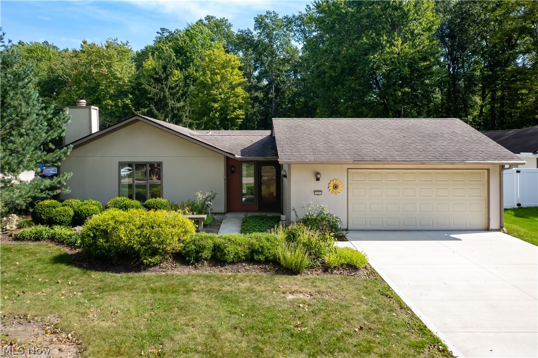 5153 N Barton Road North Ridgeville OH 44039