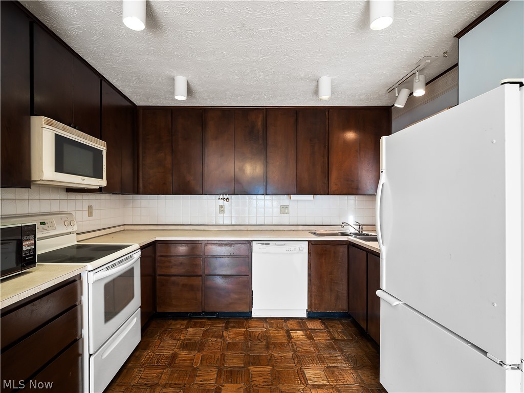 5153 N Barton Road North Ridgeville OH 44039