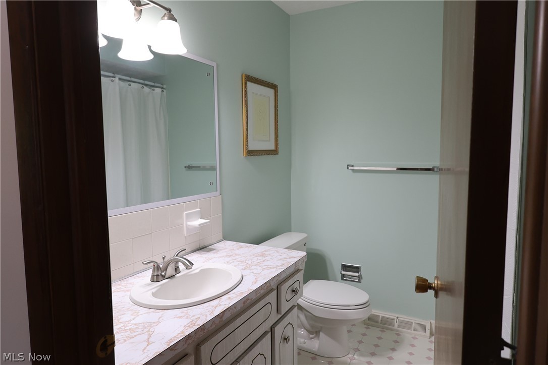 6663 Donna Rae Drive Seven Hills OH 44131