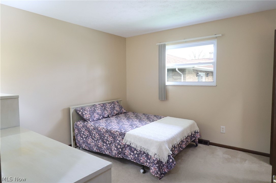 6663 Donna Rae Drive Seven Hills OH 44131