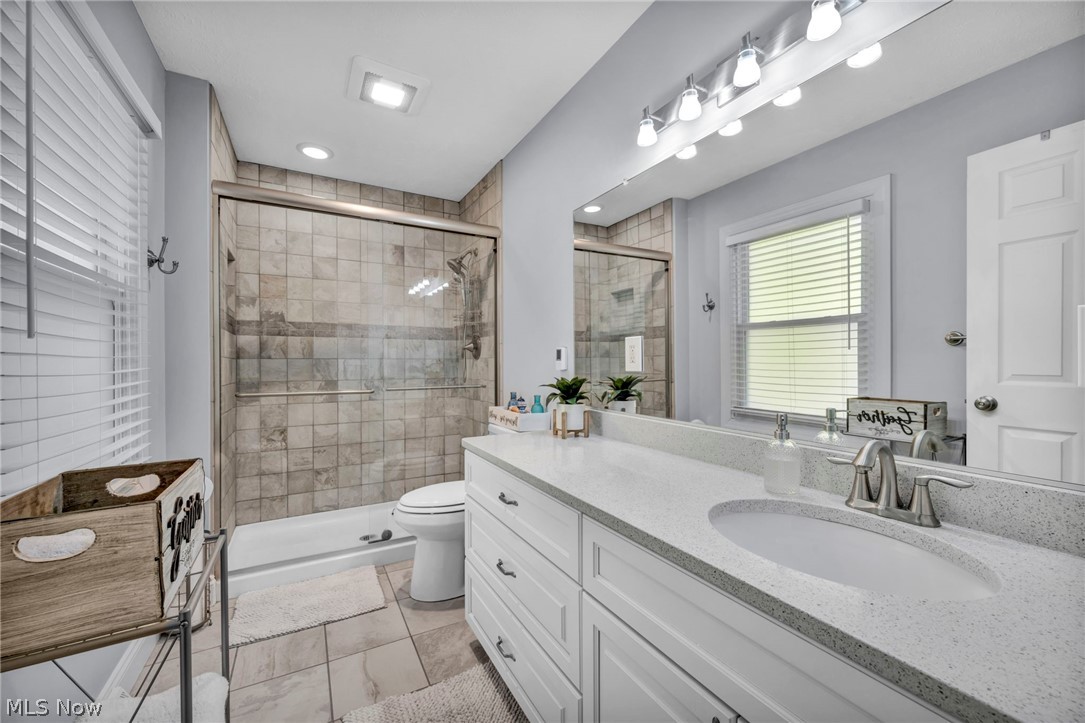 2185 Evergreen Road North Perry OH 44081