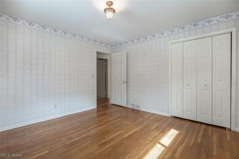 23041 Summerland Avenue North Olmsted OH 44070