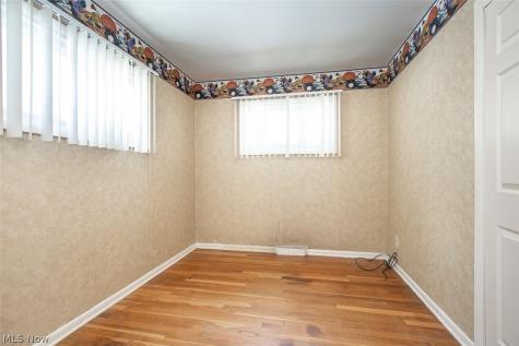 23041 Summerland Avenue North Olmsted OH 44070