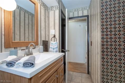 23041 Summerland Avenue North Olmsted OH 44070