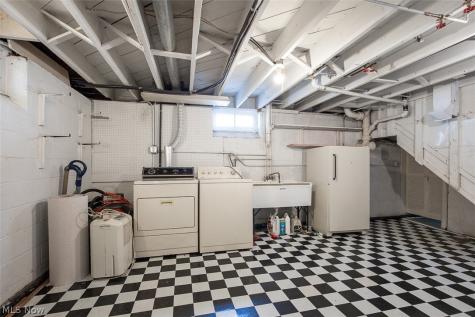 23041 Summerland Avenue North Olmsted OH 44070