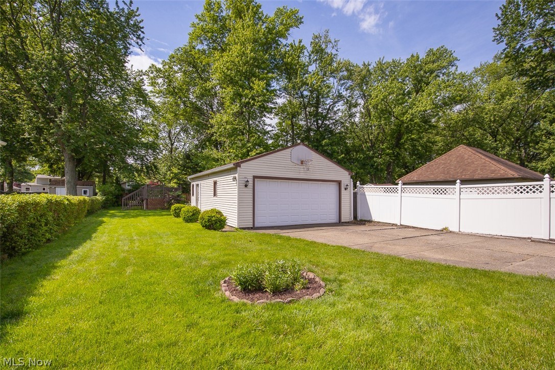 23041 Summerland Avenue North Olmsted OH 44070