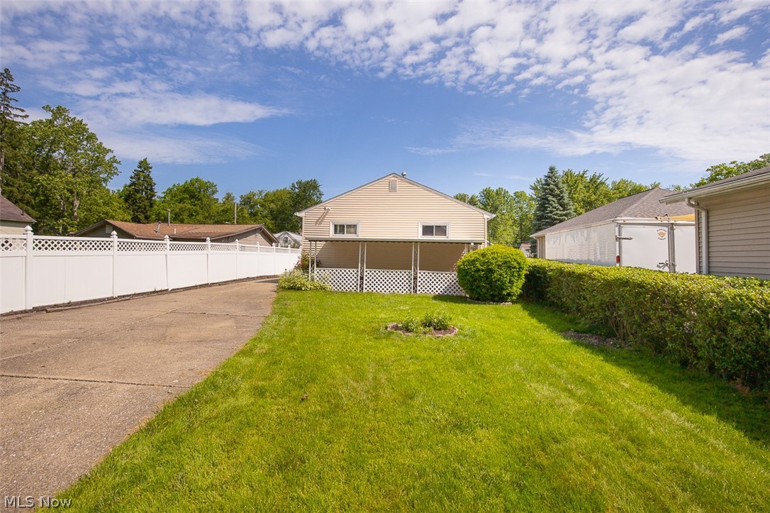 23041 Summerland Avenue North Olmsted OH 44070