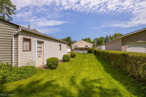 23041 Summerland Avenue North Olmsted OH 44070