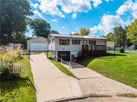 830 Standish Circle NW Massillon OH 44647