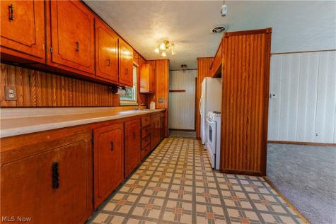 830 Standish Circle NW Massillon OH 44647