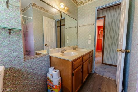 830 Standish Circle NW Massillon OH 44647