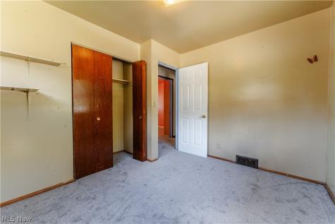 830 Standish Circle NW Massillon OH 44647