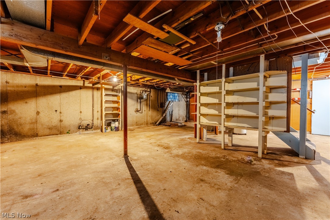 830 Standish Circle NW Massillon OH 44647