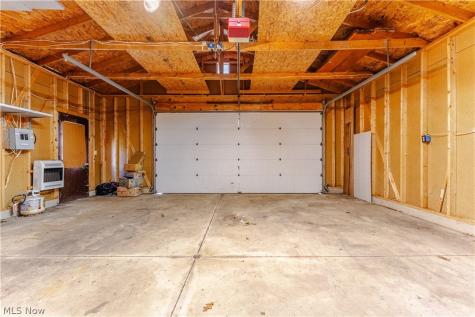 830 Standish Circle NW Massillon OH 44647