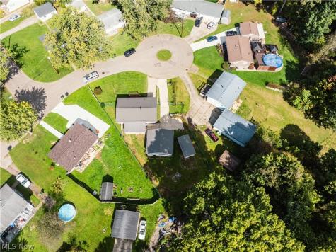 830 Standish Circle NW Massillon OH 44647