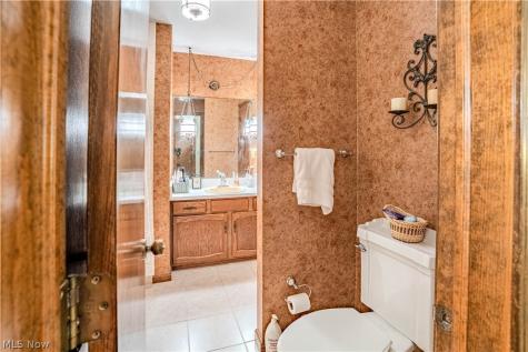 13431 Olde Orchard Road Strongsville OH 44136