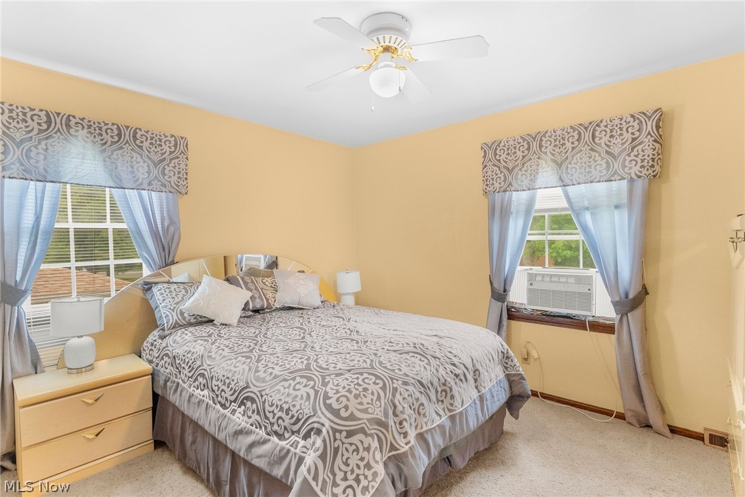 142 S Navarre Avenue Austintown OH 44515