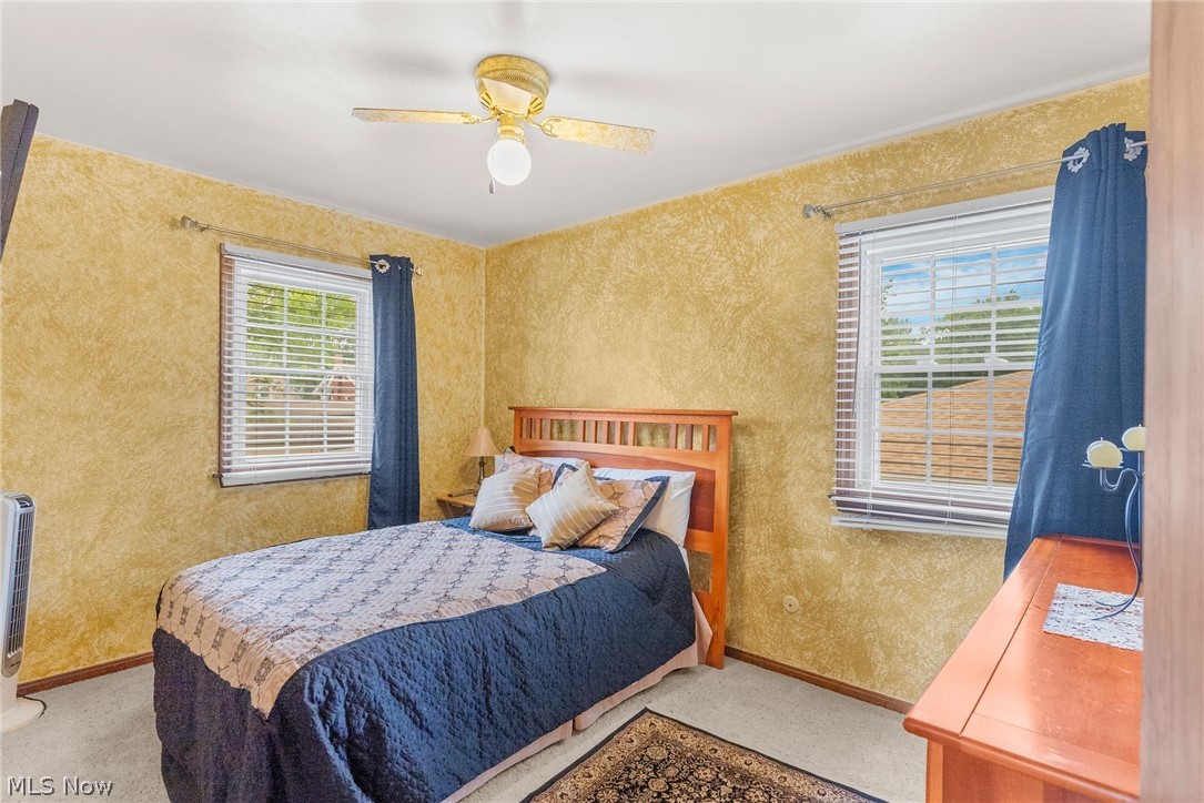142 S Navarre Avenue Austintown OH 44515