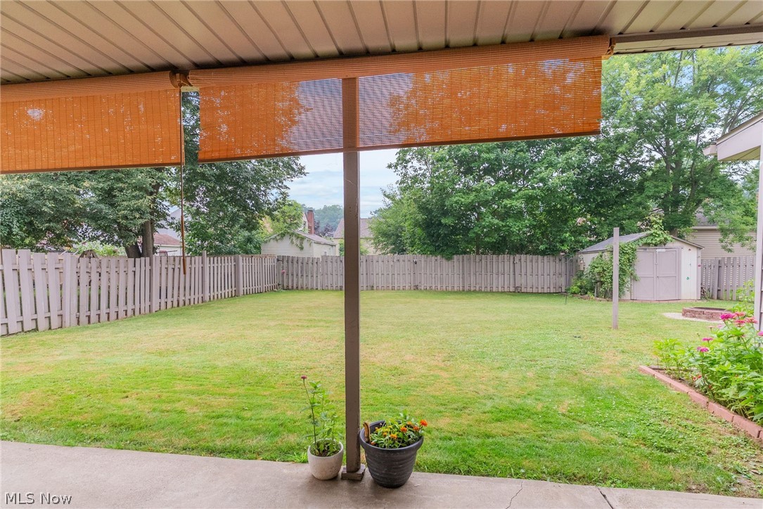 142 S Navarre Avenue Austintown OH 44515