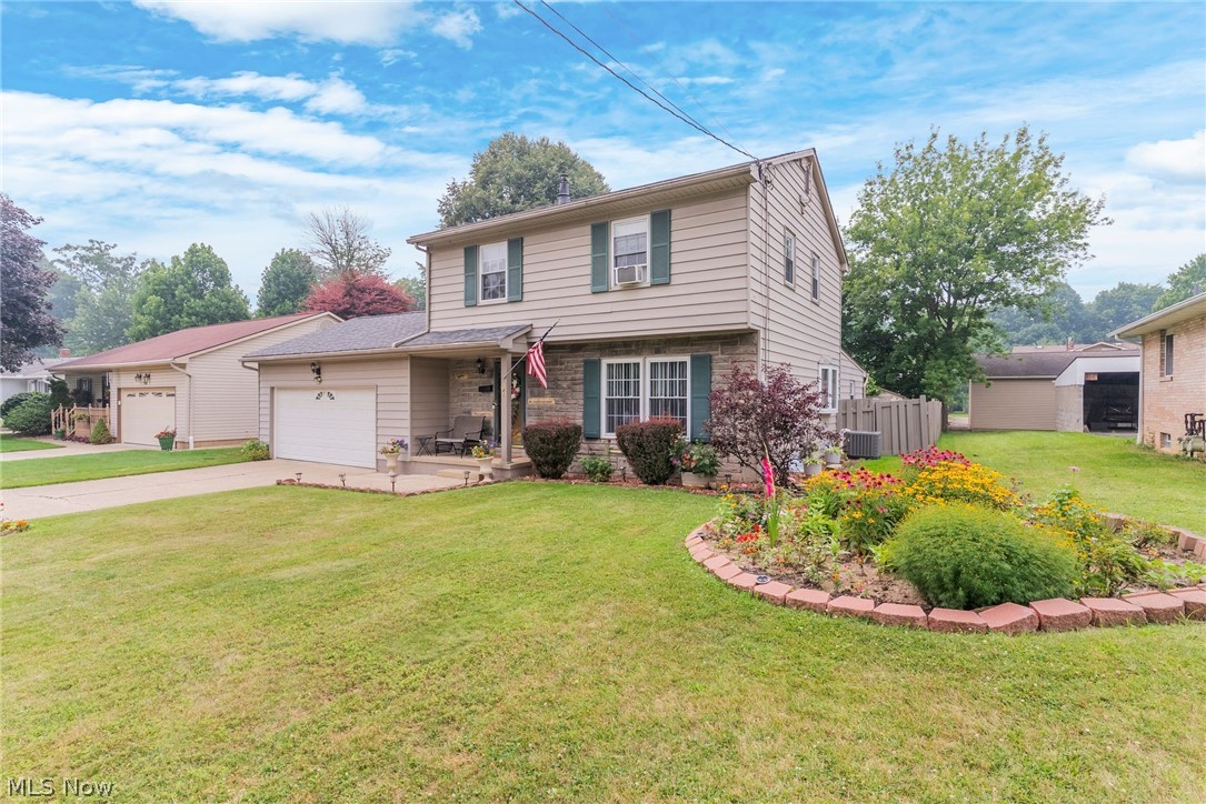 142 S Navarre Avenue Austintown OH 44515