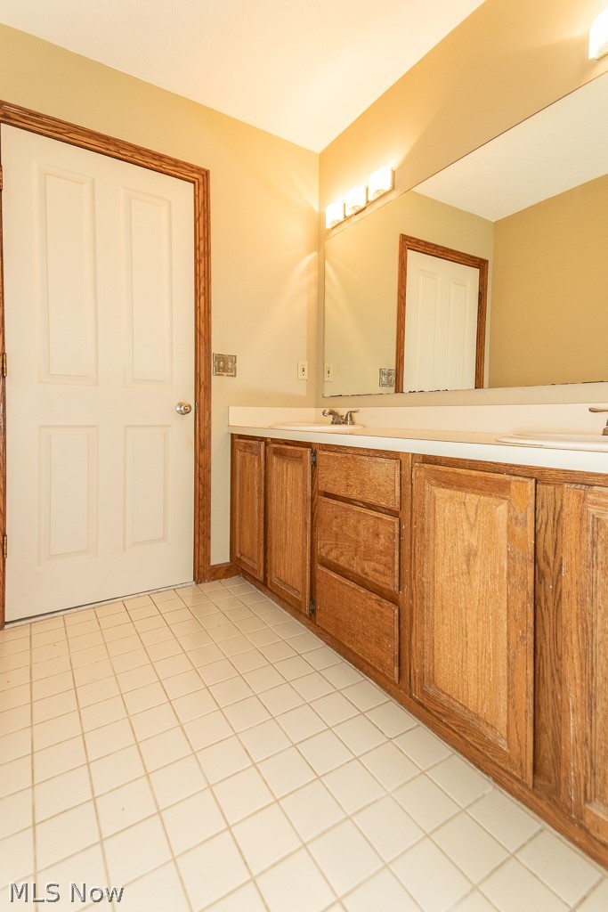 16730 Brigadoon Drive Chagrin Falls OH 44023