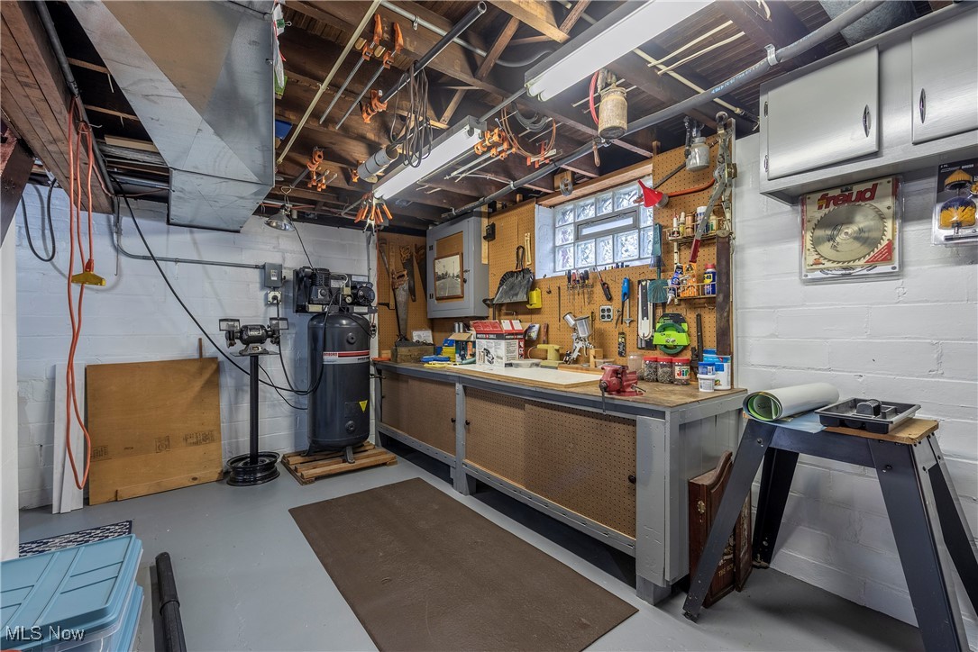 4811 Ardmore Avenue Cleveland OH 44144