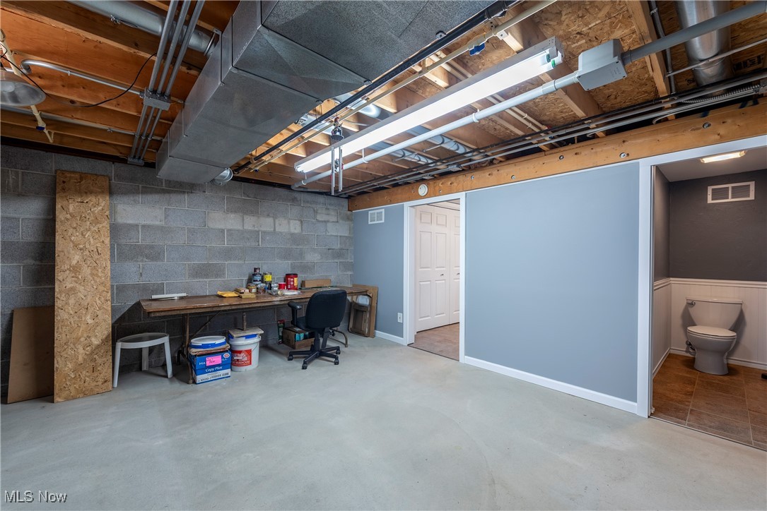 4811 Ardmore Avenue Cleveland OH 44144