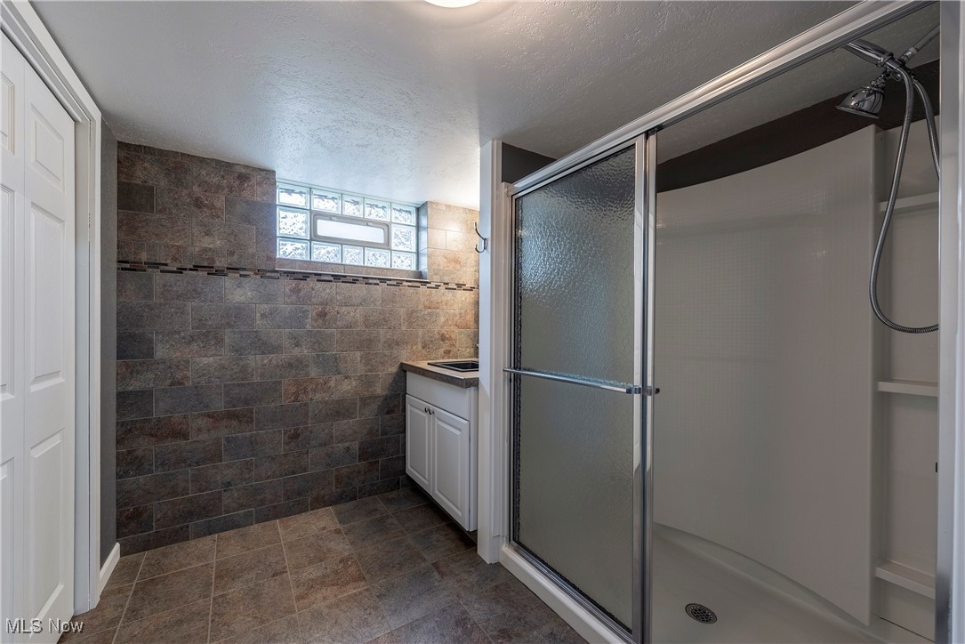 4811 Ardmore Avenue Cleveland OH 44144