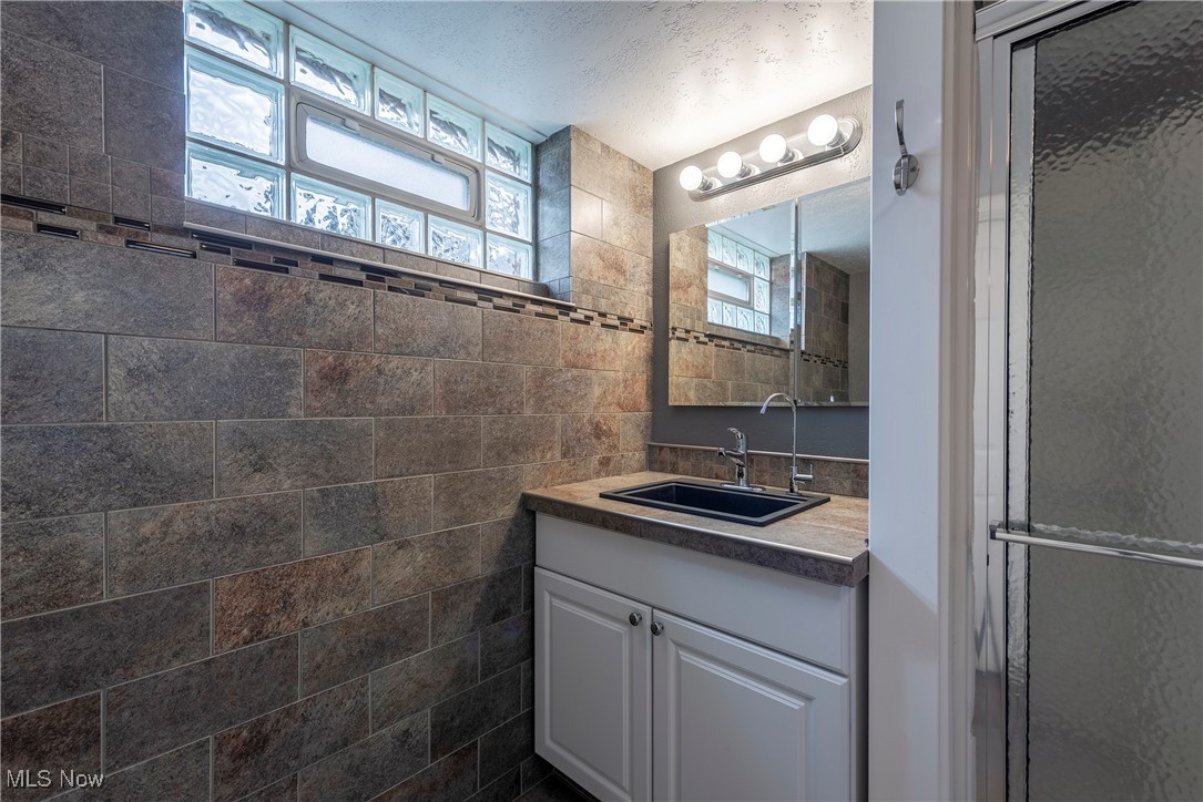 4811 Ardmore Avenue Cleveland OH 44144