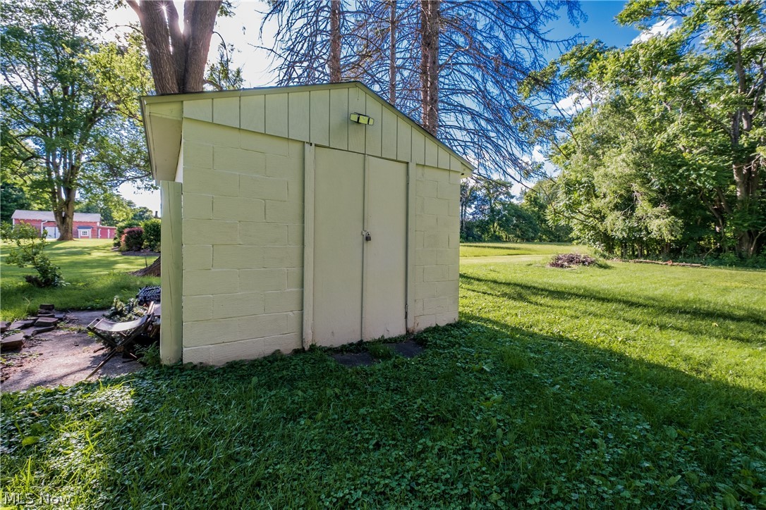 13791 Amodio Avenue NW Uniontown OH 44685
