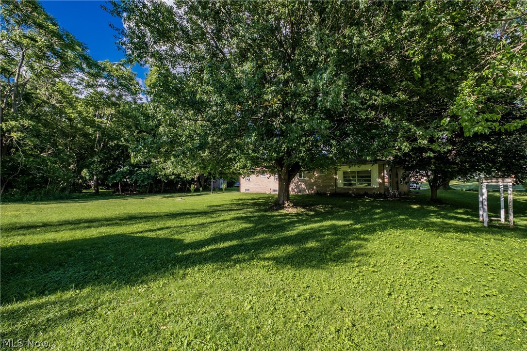 13791 Amodio Avenue NW Uniontown OH 44685