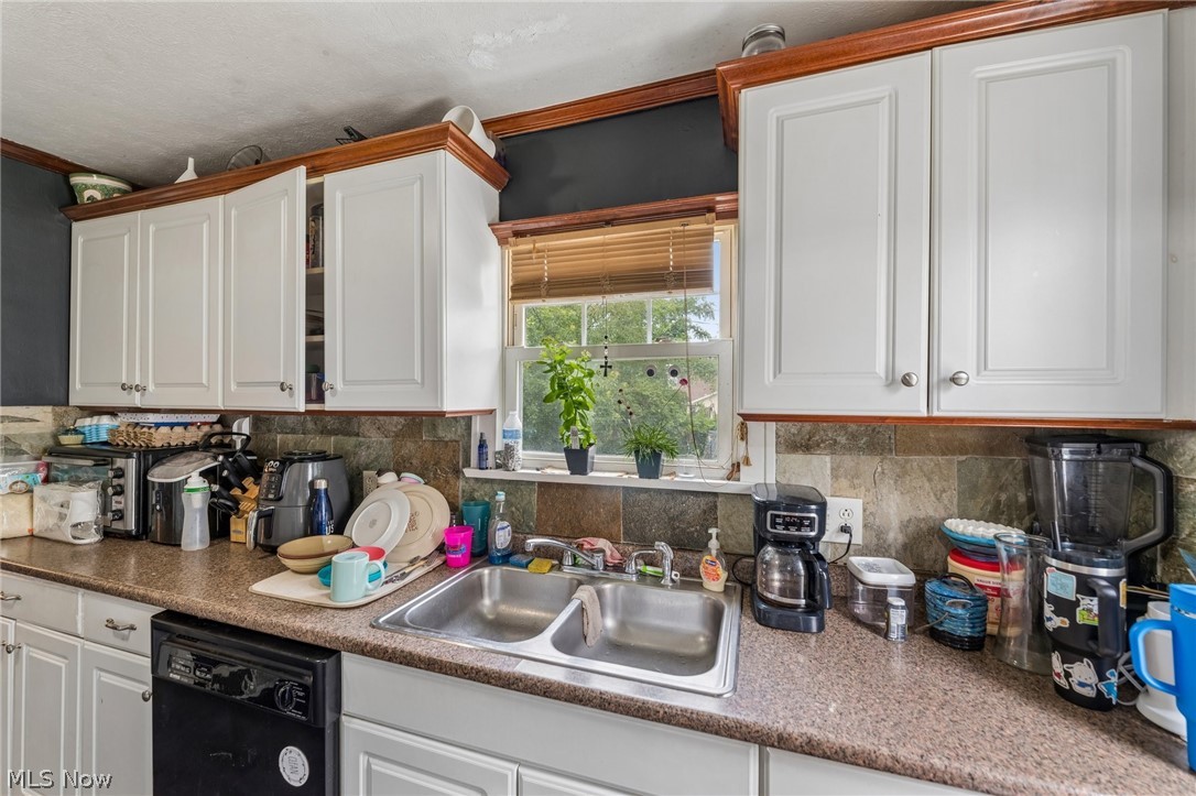 1344 Manatee Avenue Madison OH 44057